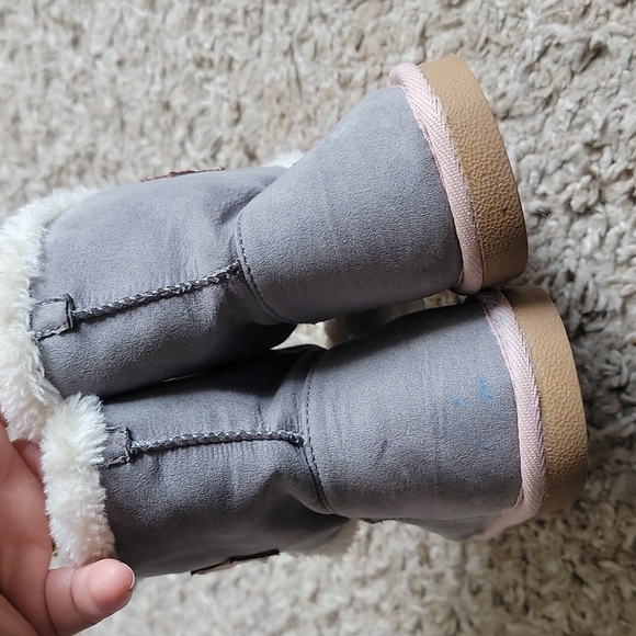 🤩4/$20 Boot - Picture 3 of 6